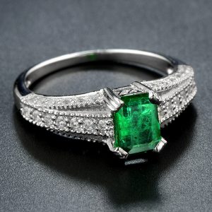 Emerald Diamond Solitaire Engagement Ring (R1065)