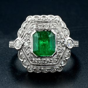 Alternative view of Emerald Diamond Halo Ring (R3356)