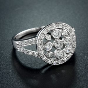 Alternative view of Diamond Cluster Ring (R1386)