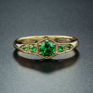 Alternative view of Emerald Solitaire Ring (R0870-CC)