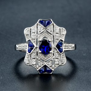 Alternative view of Sapphire Diamond Cluster Ring (R2461)