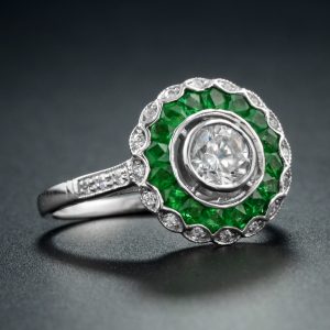 Alternative view of Diamond Emerald Halo Engagement Ring (R2838)
